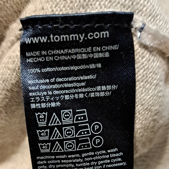 Tommy Hilfiger Light Gray Crewneck Sweater - Picture 4 of 4